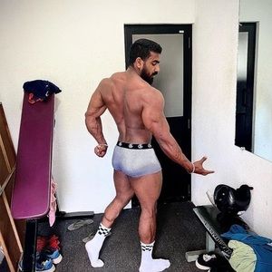 Meet your Posher, Umar